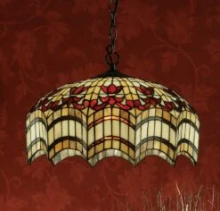 Interiors 1900 TG67SHL-SU02/3 Tiffany Vesta Medium 3Lt Pendant