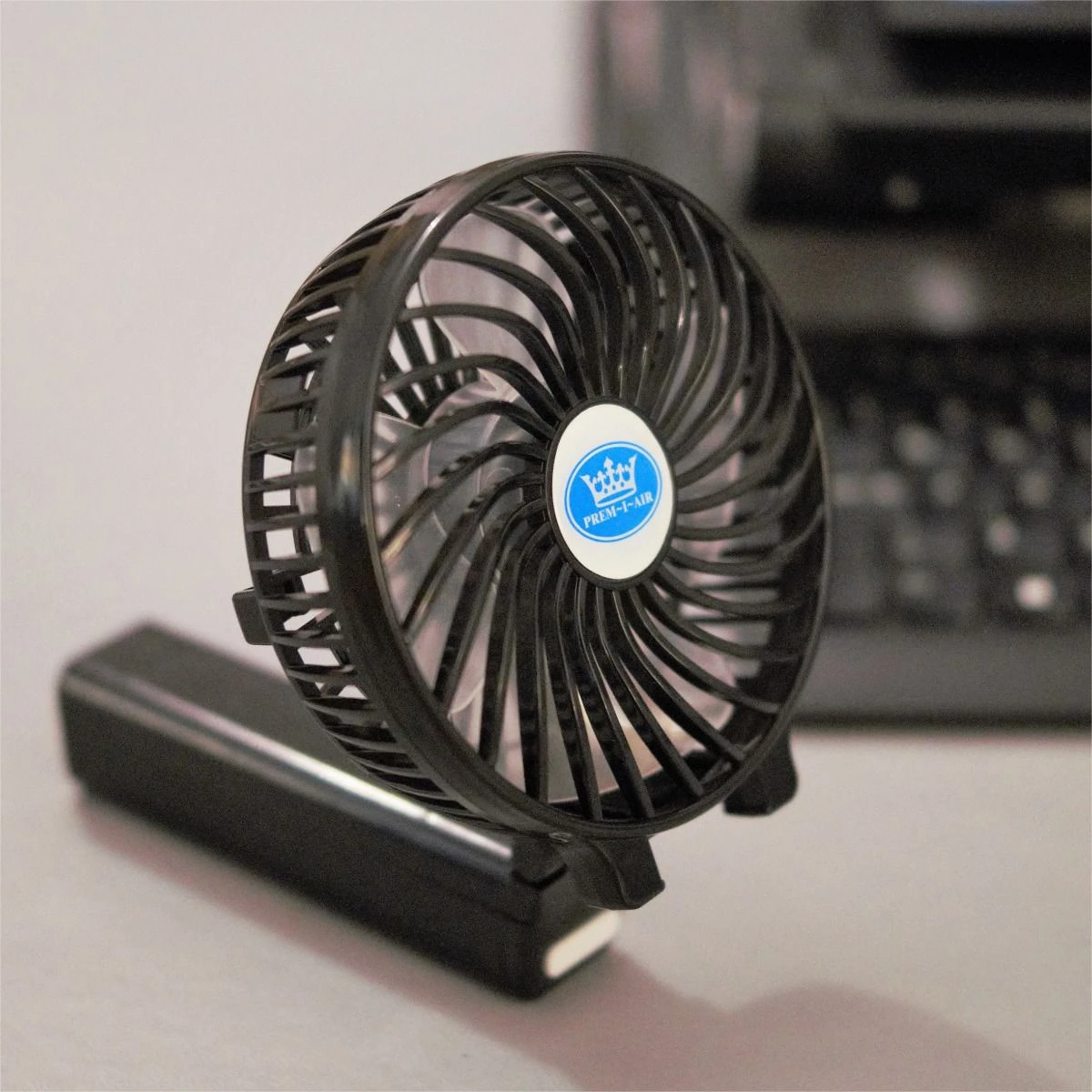 Prem-I-Air 4" USB Mini Foldable Fan - Black With Handy Torch 10 Prem-I-Air 4" USB Mini Foldable Fan - Black With Handy Torch - Image 8