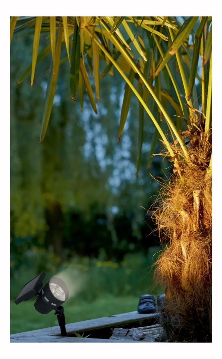 Luxform Lighting La Roche Solar LED Spike Spot Light 5 Luxform Lighting La Roche Solar LED Spike Spot Light - Image 3